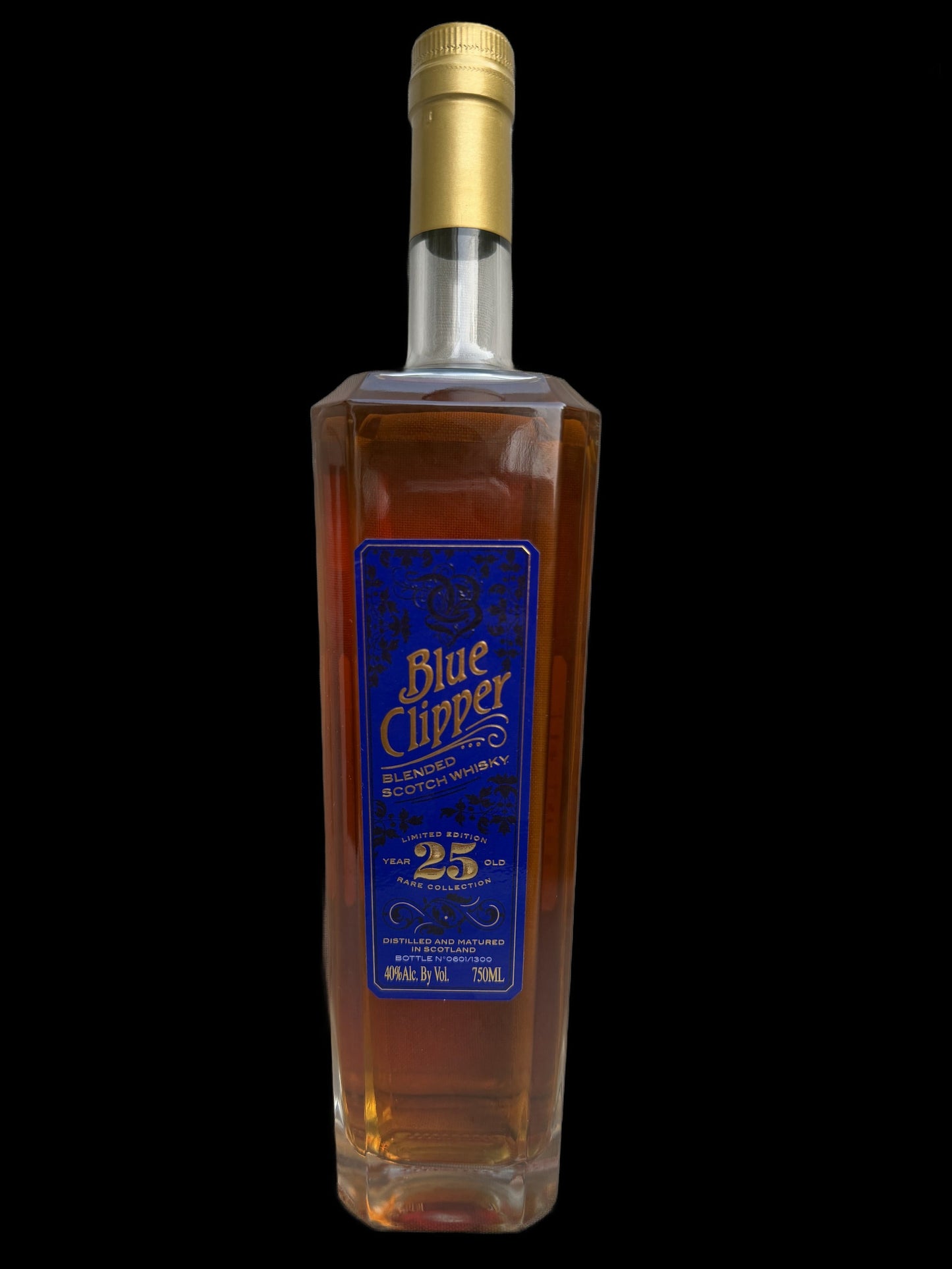 Blue Clipper 25 Year Blended Scotch Whisky bottle